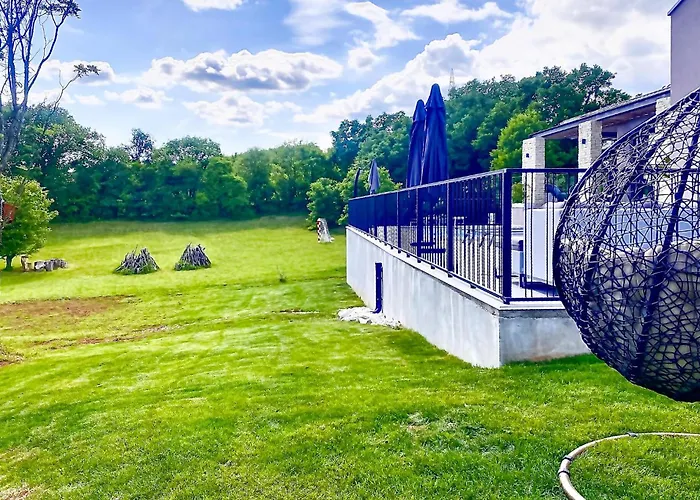 Anthea Paola Dom wakacyjny *